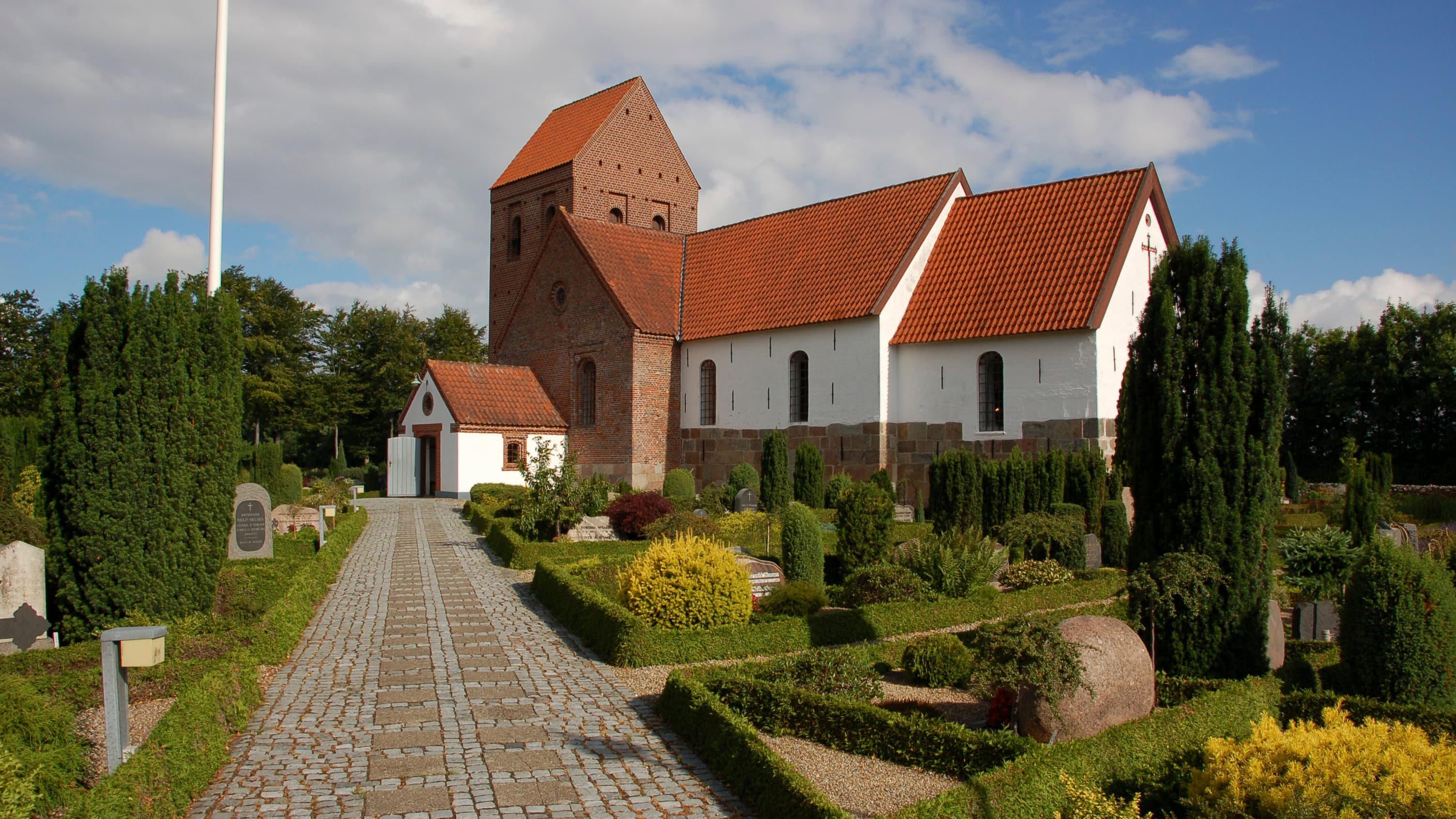 Vorbasse kirke udefra