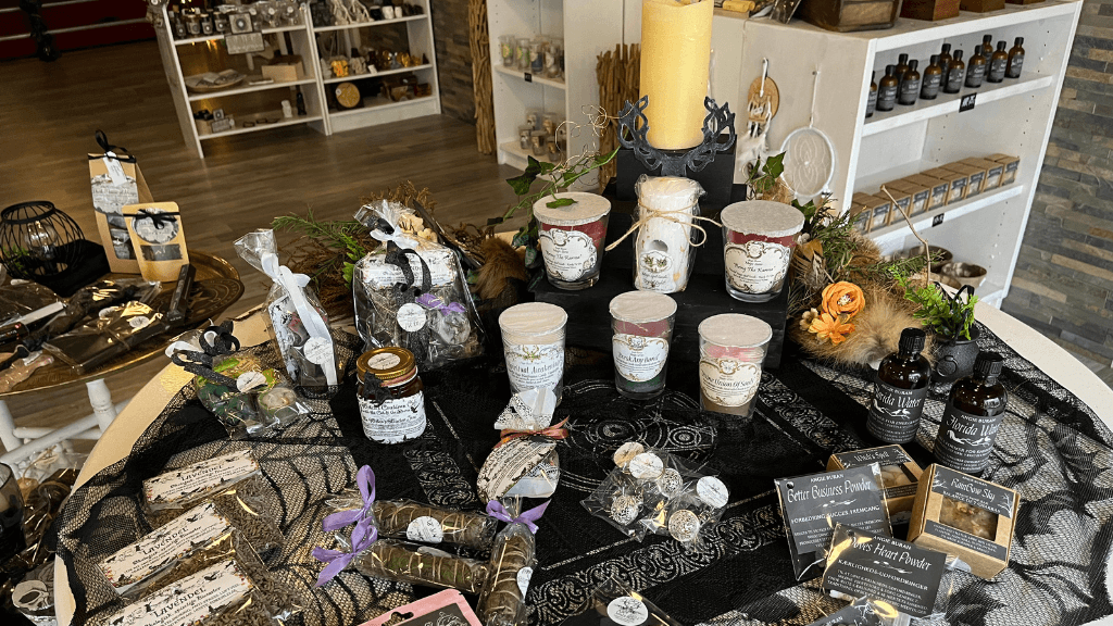 Forskellige produkter, Angie Buran's Mind & Magic