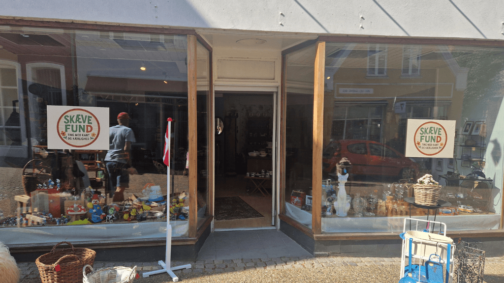 Skæve fund, VisitHaderslev