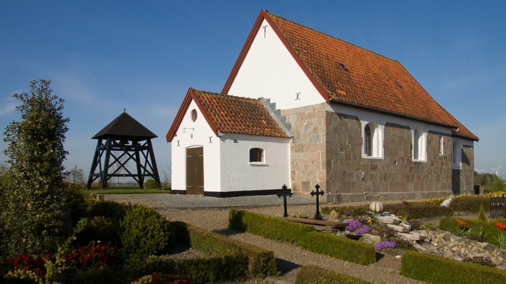 Vejby Kirche