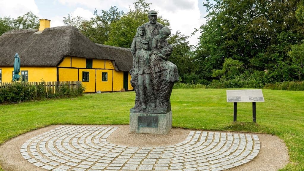 "Christinas familie" bronzestatue