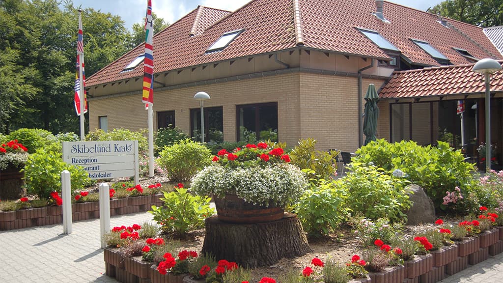 Hotel Skibelund Krat front