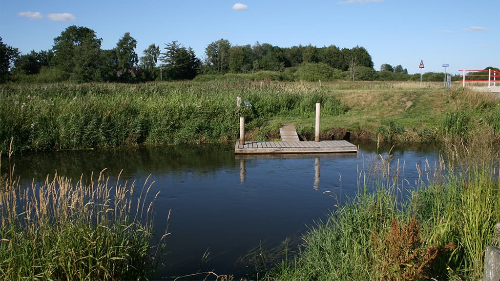 Kanoer på Kongeåen kan sættes i ved Frihedsbroen