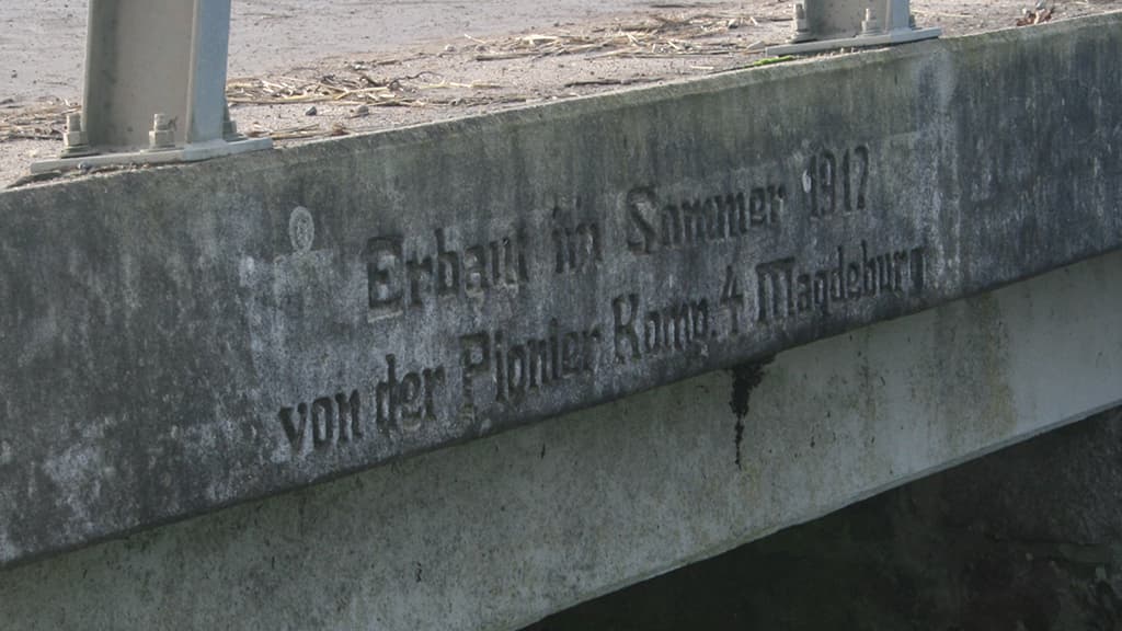 Inskription på bro ved Mojbøl