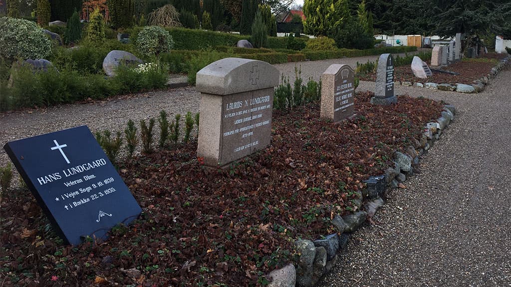Lapidarium ved Bække Kirke - lokalt relevante sten