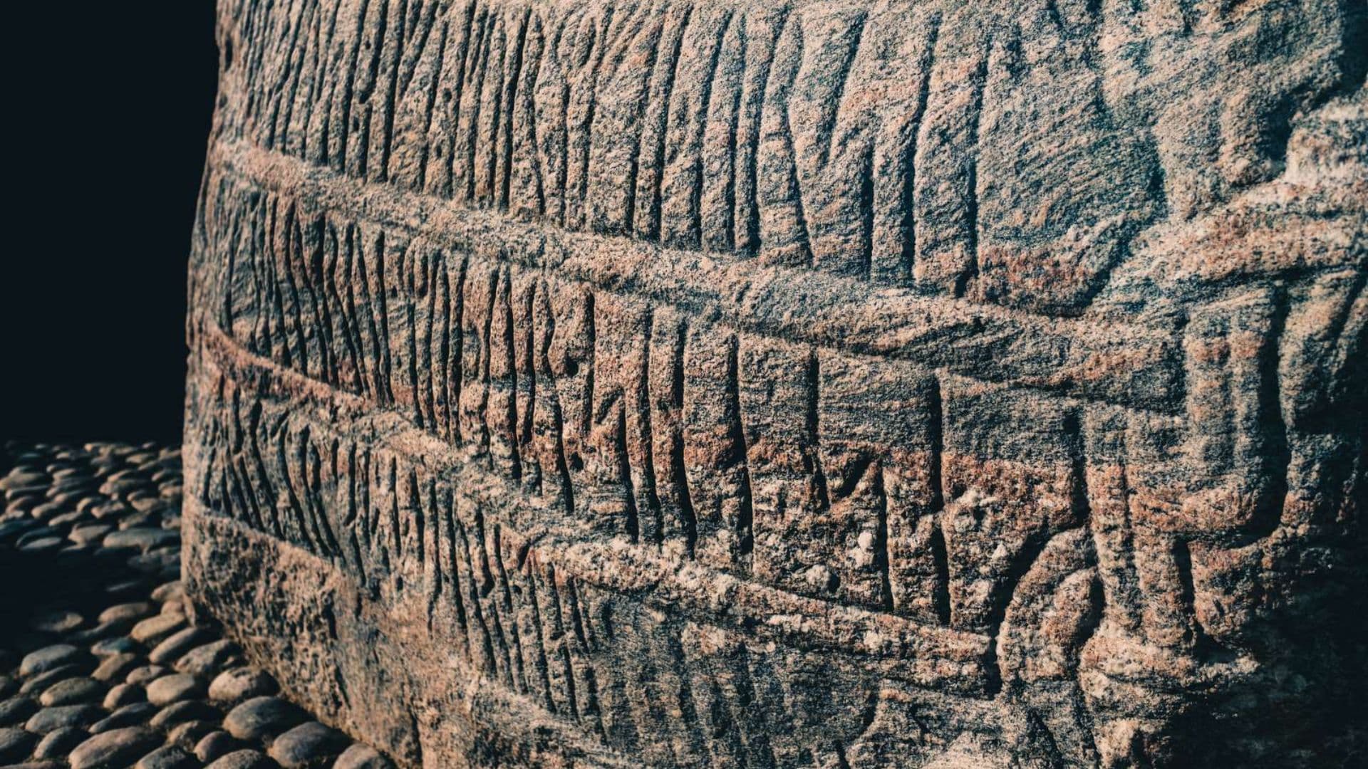 Jelling-monumenterne - stenene