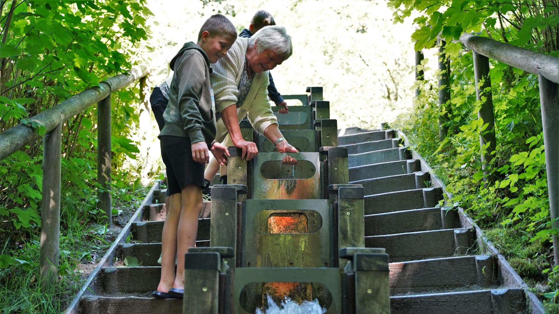 Randbøldalmuseet vandtrappe leg med vand