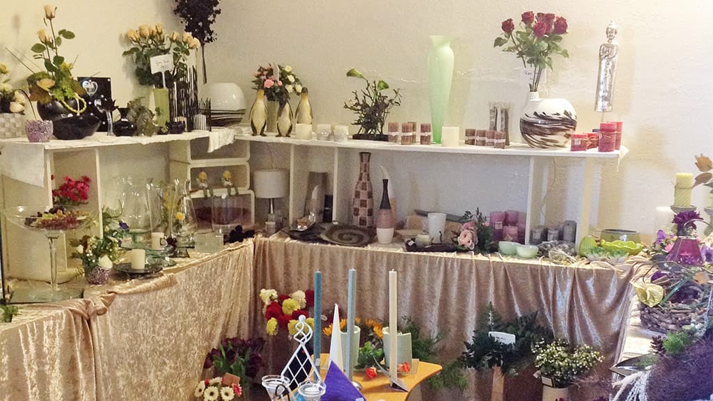 Haughus Gods, Antik og Kræmmermarked