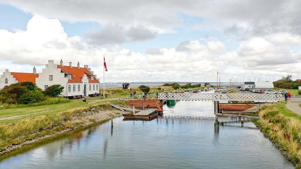 The city of mussels, The history of Løgstør