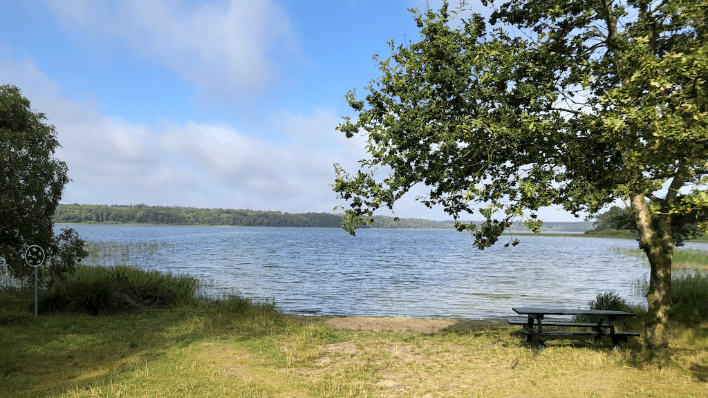 Hør fortællingen om de mystiske myter om Madum Sø