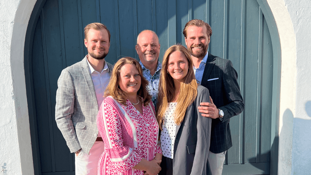 Ejerne af Tøjeksperten (Buksesmeden) Løgstør