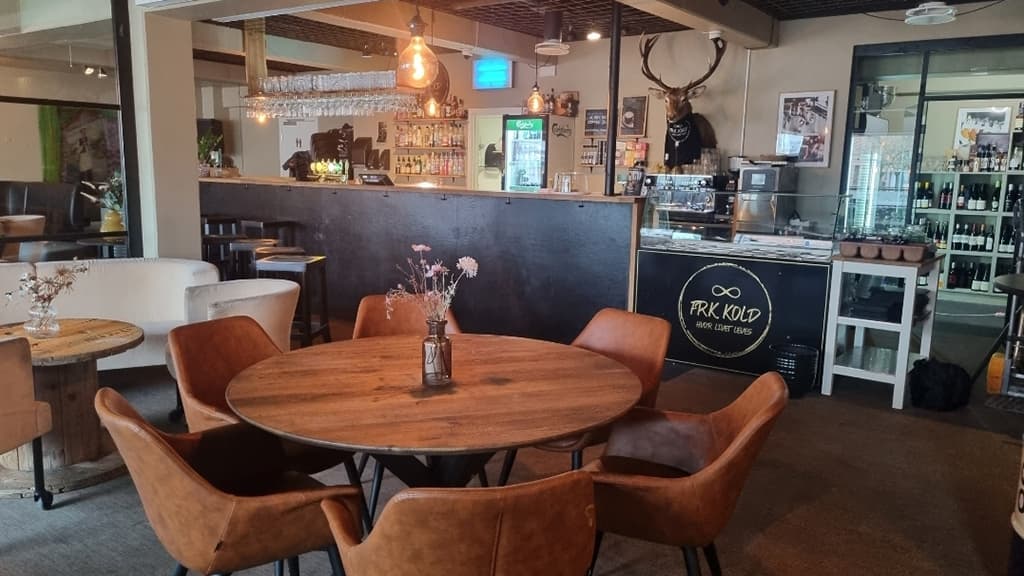Frk. Kold hyggelig cafe i Aars