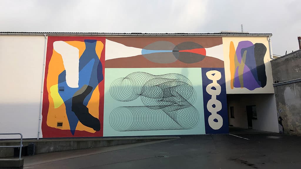 Moneyless street art