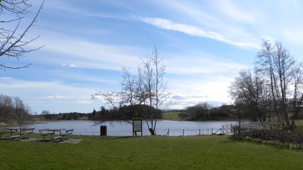 Shelters ved Klokkerholm Møllesø