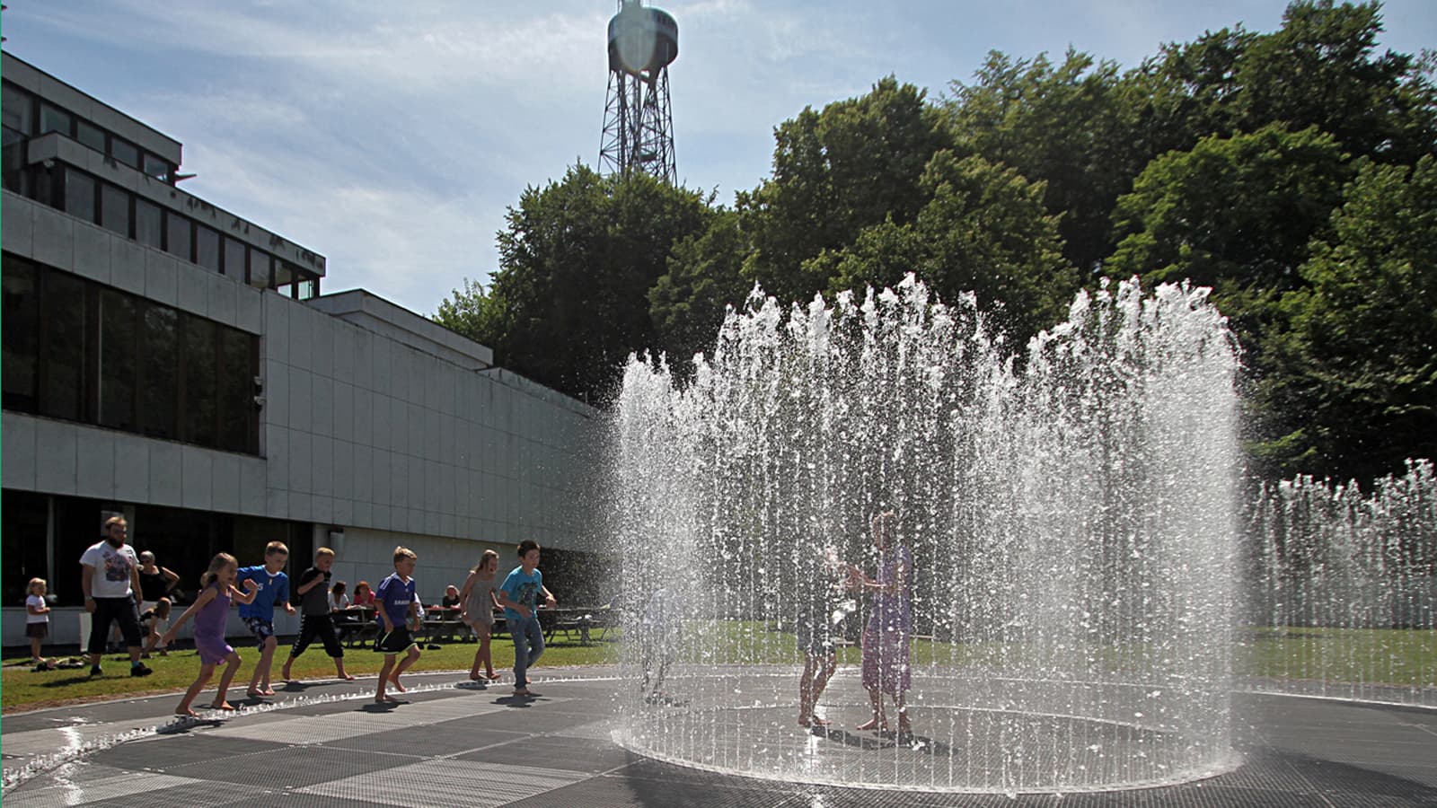 Jeppe Hein Water Pavilion