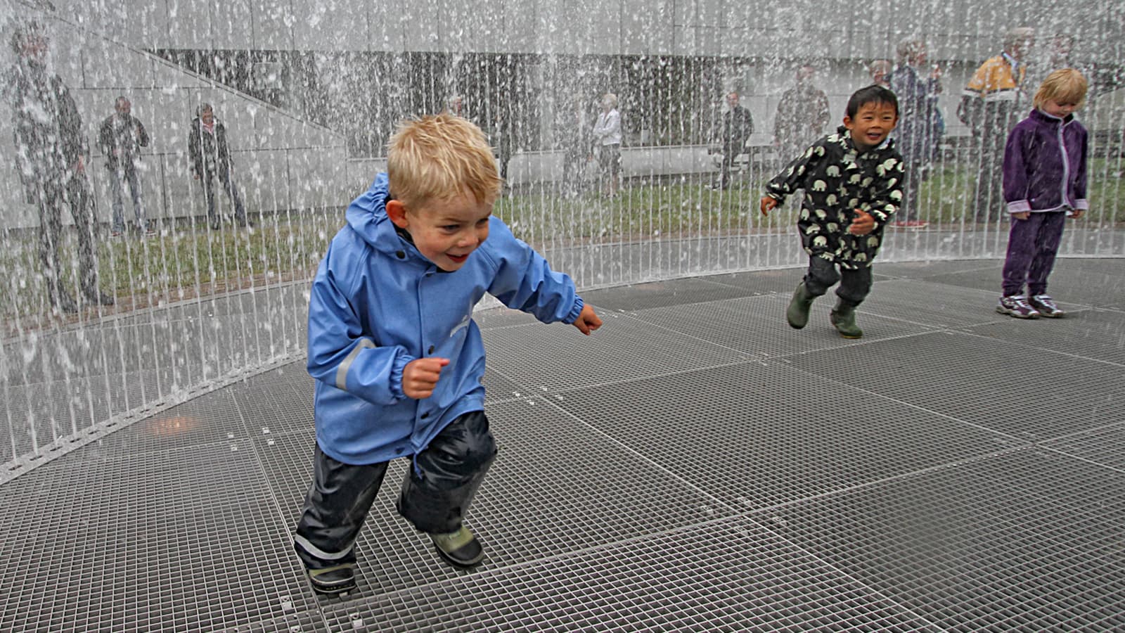 Jeppe Hein Water Pavilion
