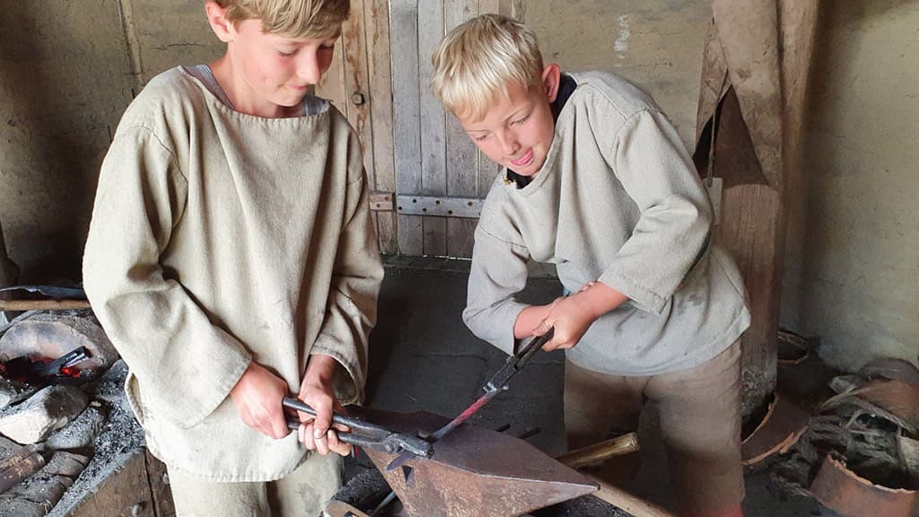 Smedien i Hvolris Jernalderlandsby
