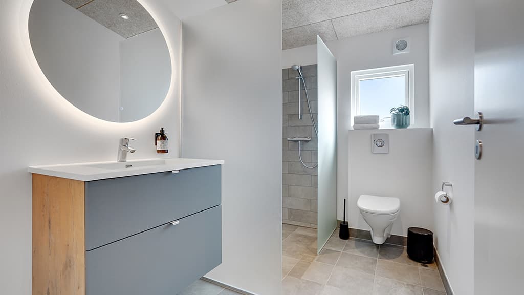 Overnatning i dobbelt- eller enkeltværelse ved Royal Oak