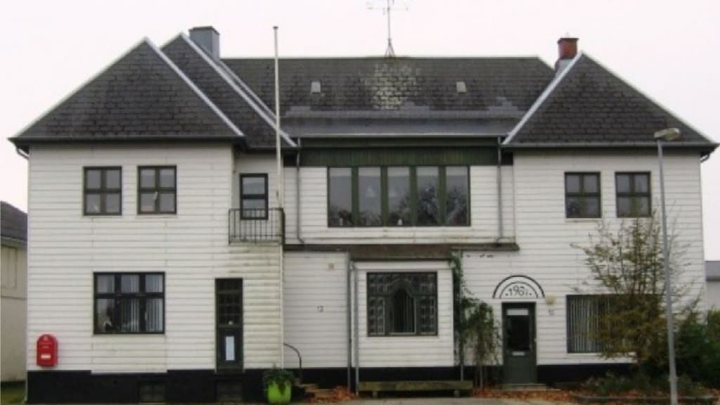 Det Hvide Hus på Torvet, Askov - højskolehistorie