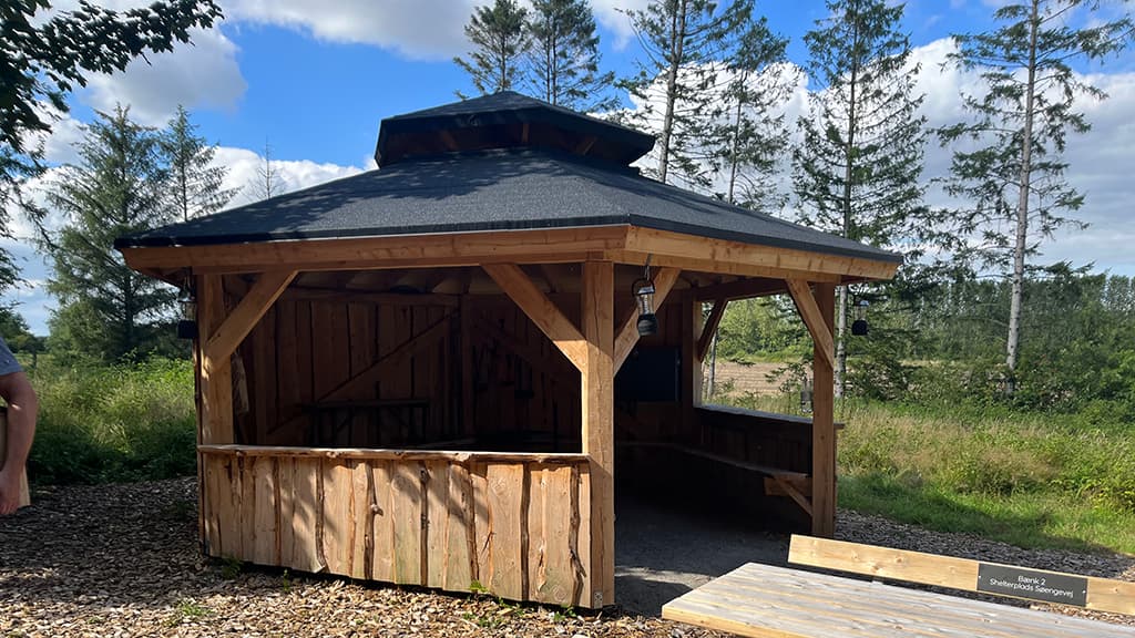 Søenge Shelterplads, bålhytte