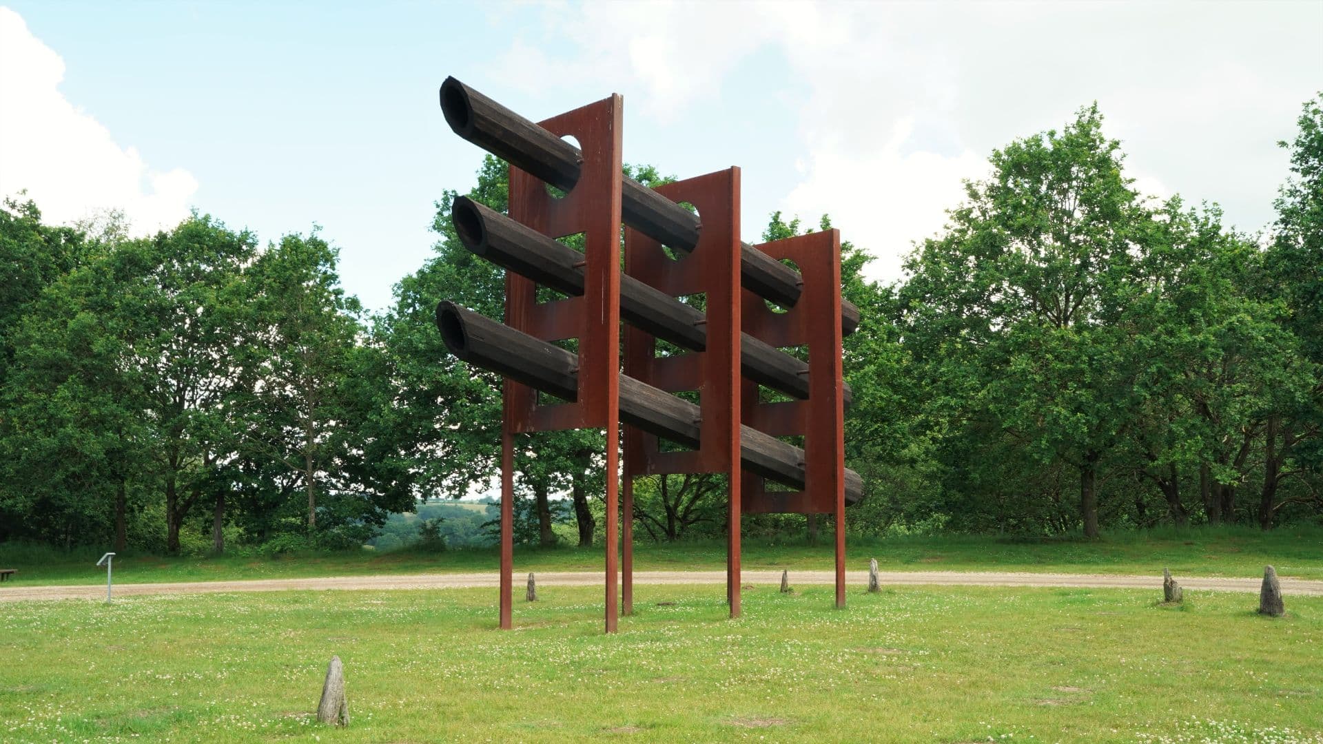 Tørskind Kiesgrube: Landschaftsskulptur Robert Jacobsen - Jean Clareboudt