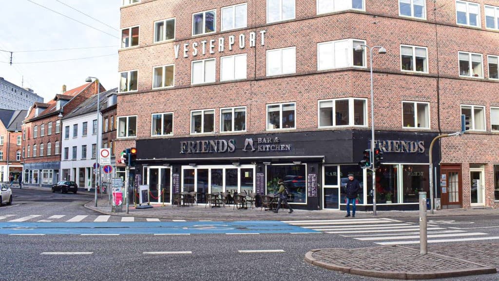 Facadebillede af Friends bar & kitchen